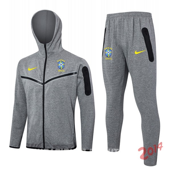 Conjunto Completo Chaqueta Con Capucha Brasil 2024 Gris